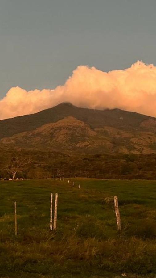 Miravalles Volcano House Guayabal  Exterior foto