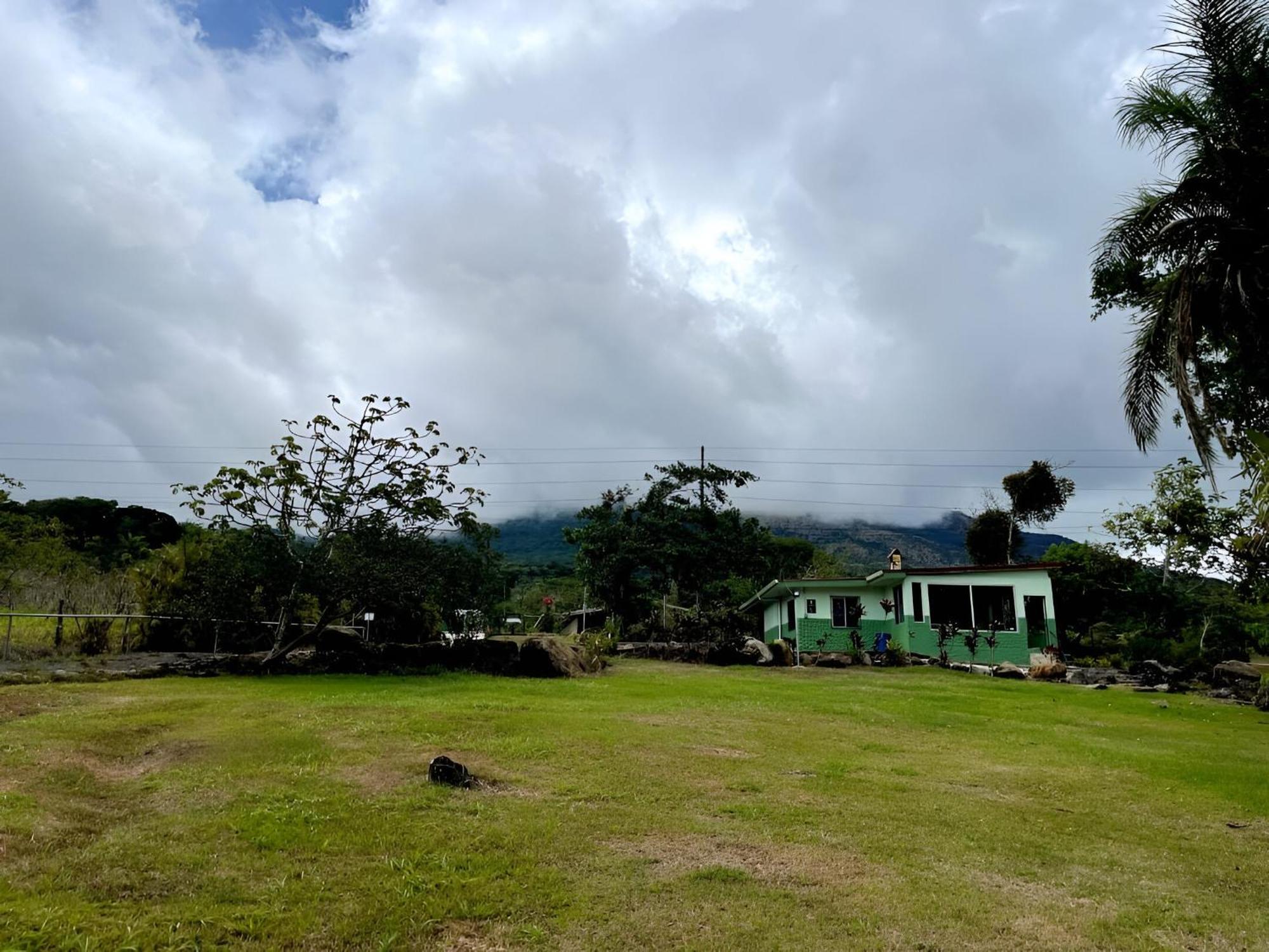 Miravalles Volcano House Guayabal  Exterior foto